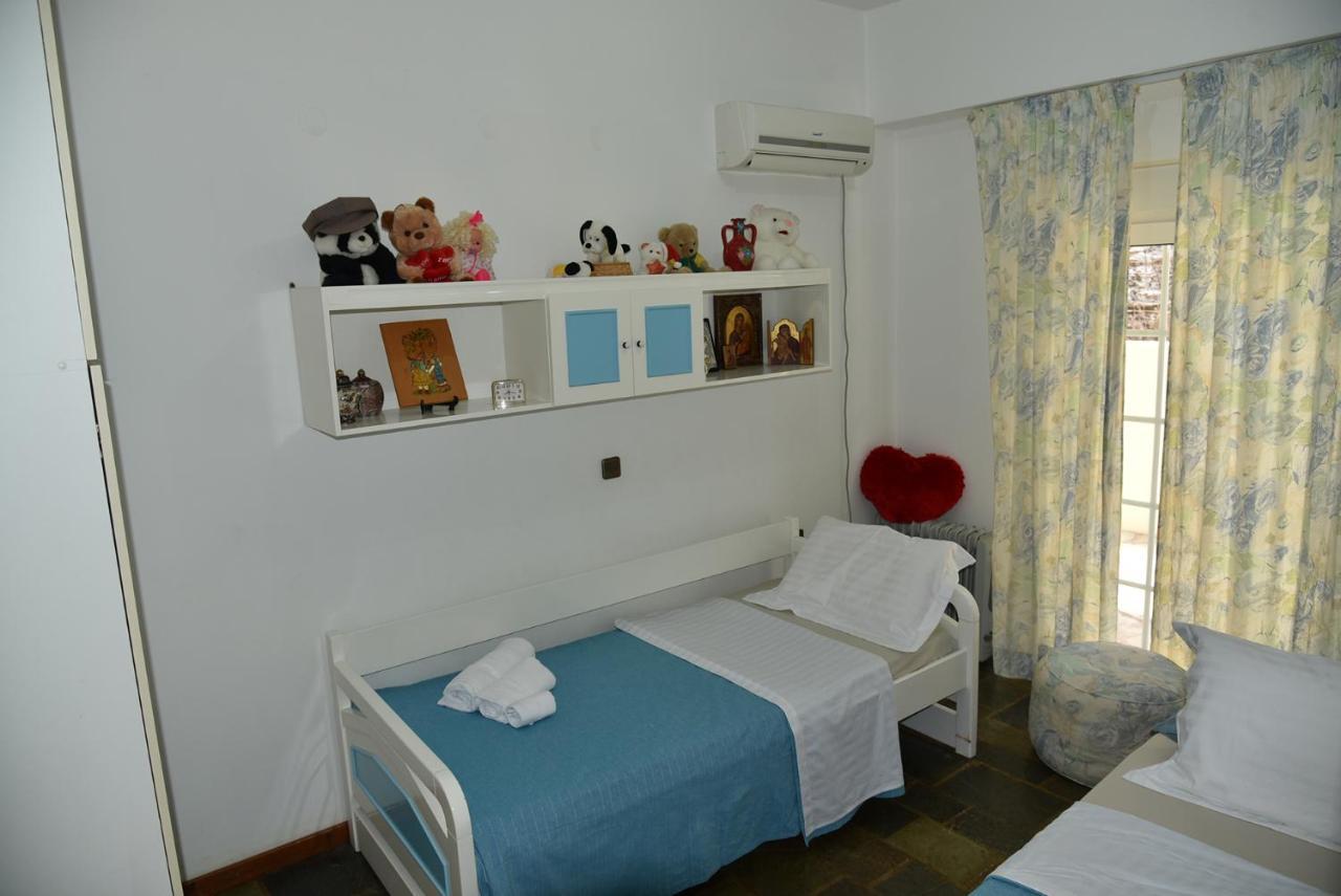 Irene'S Beach Front House Vromopousi Екстер'єр фото