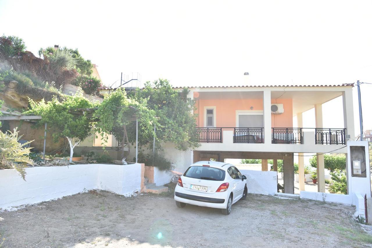 Irene'S Beach Front House Vromopousi Екстер'єр фото