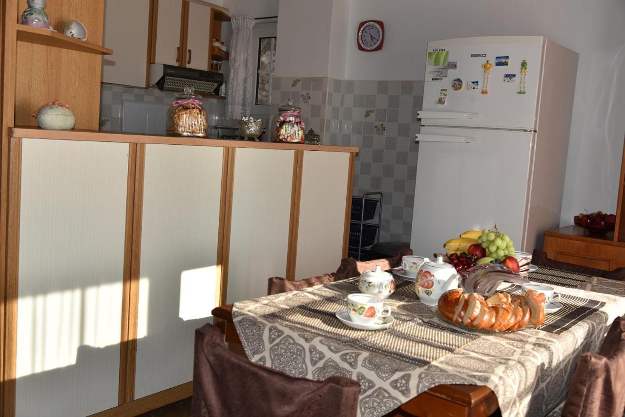 Irene'S Beach Front House Vromopousi Екстер'єр фото