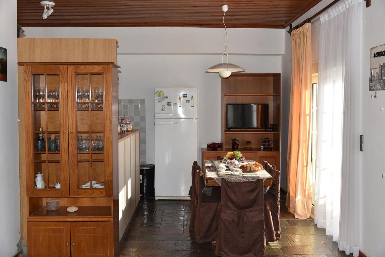 Irene'S Beach Front House Vromopousi Екстер'єр фото