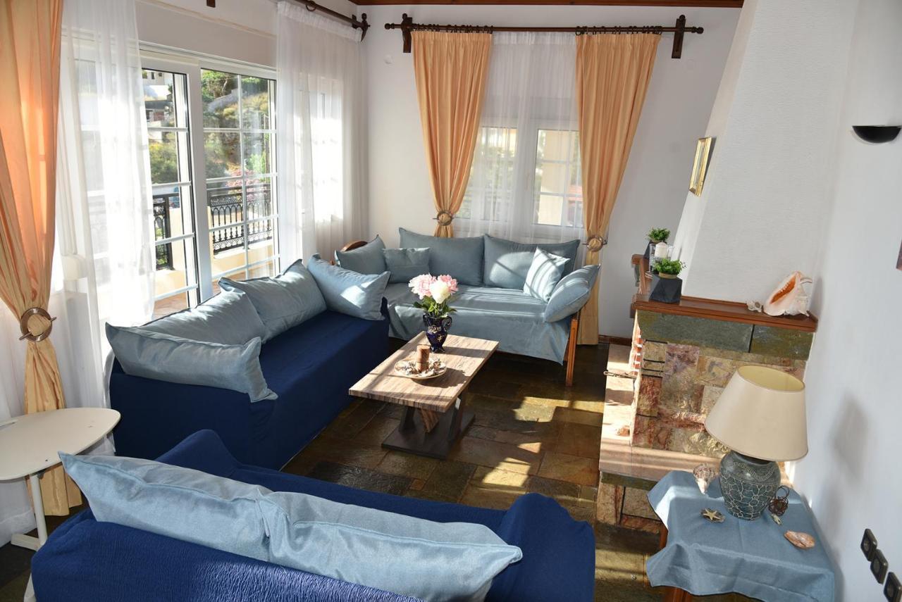 Irene'S Beach Front House Vromopousi Екстер'єр фото