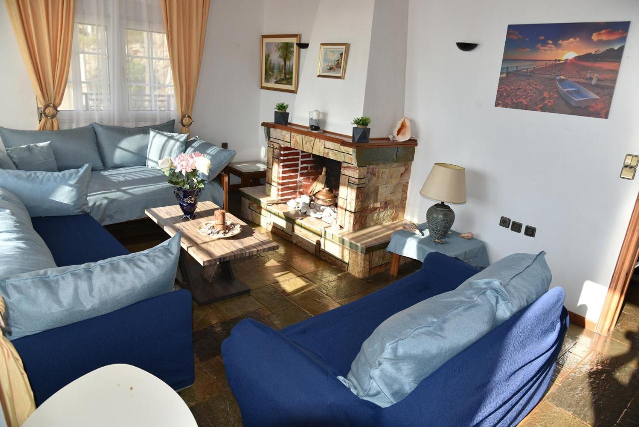 Irene'S Beach Front House Vromopousi Екстер'єр фото